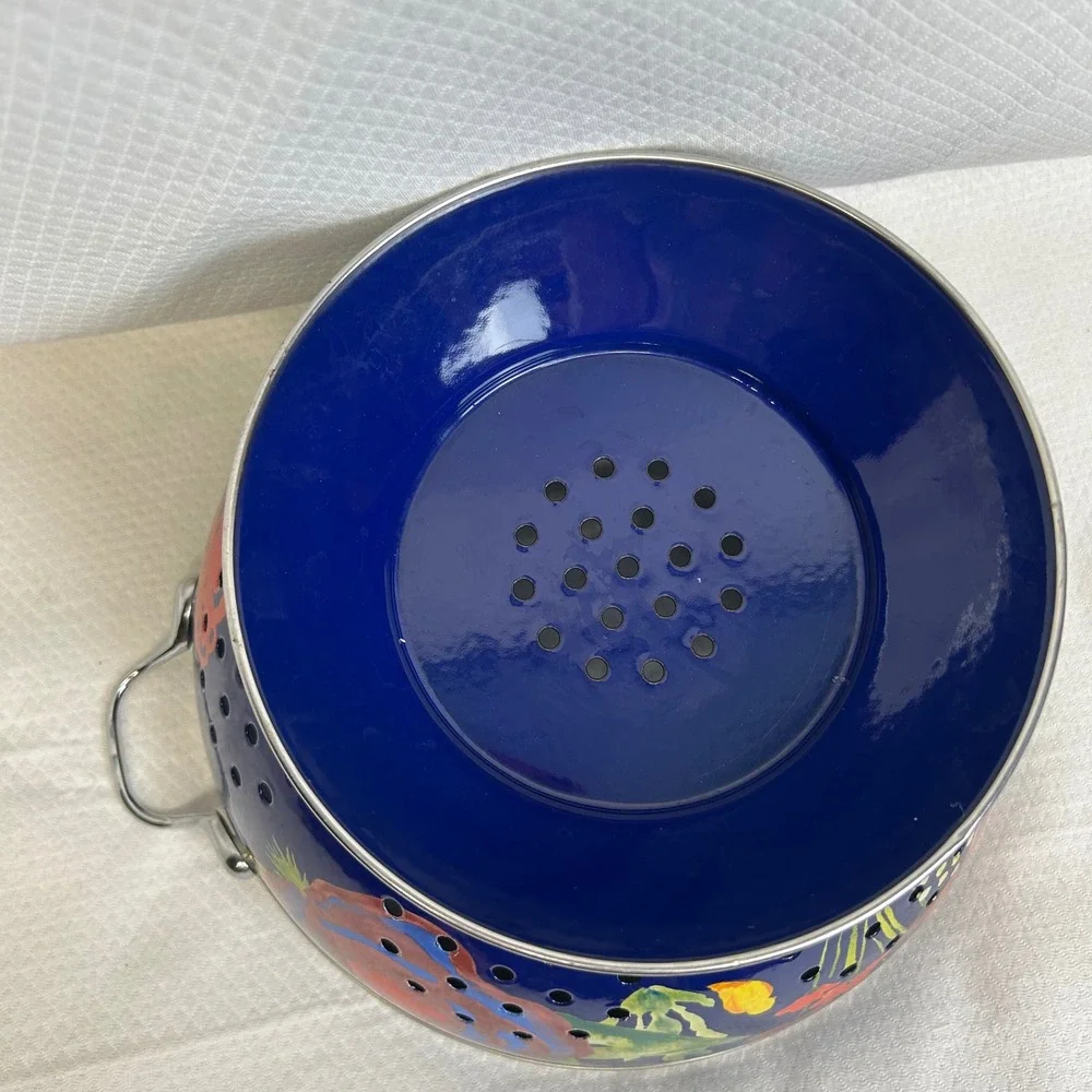 Pioneer Woman Cobalt Blue Floral Enamel Colander Pedestal Strainer 5 qt.